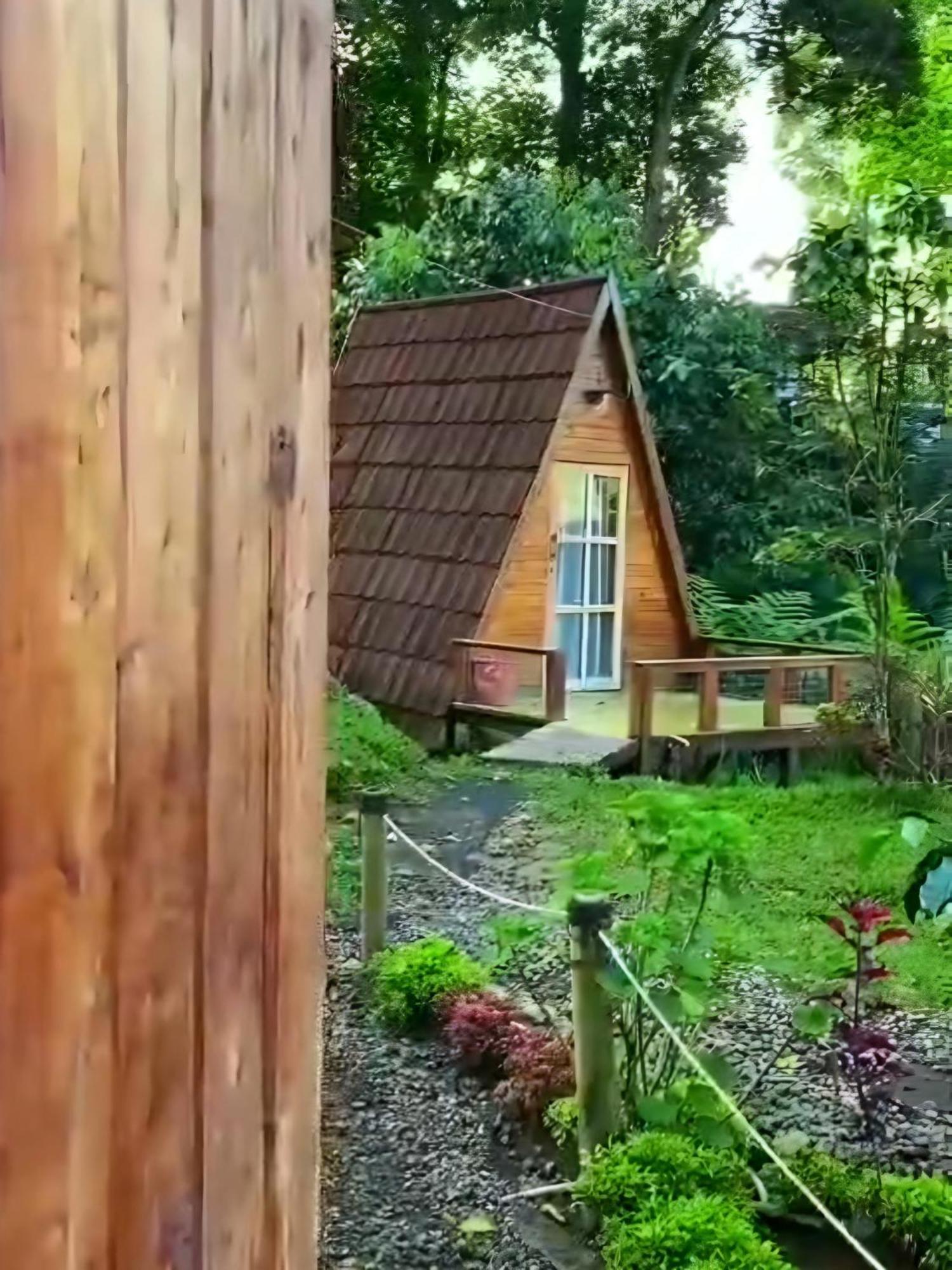 Penginapan Nuansa Riung Gunung Ξενοδοχείο Pangalengan Εξωτερικό φωτογραφία